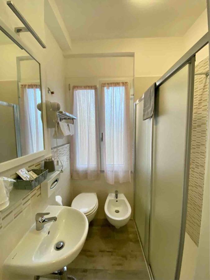 Monna Lisa Hotel 3*