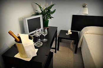 Monna Lisa Hotel 3*